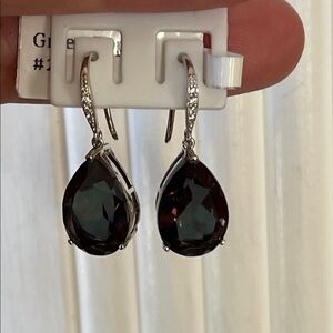 Elegant Natural Green Topaz Teardrop Dangling Earrings in 925 Sterling Silver